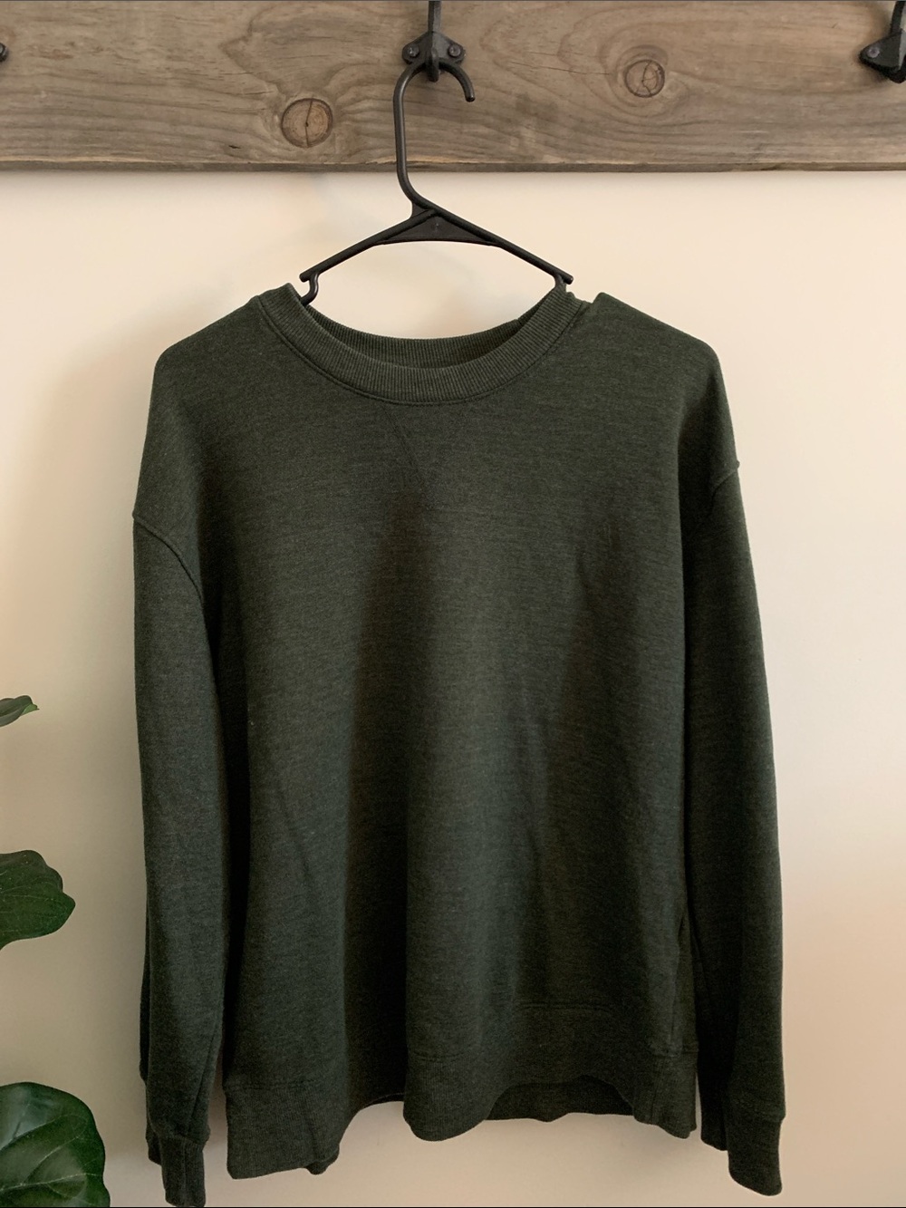 Time and Tru Woman’s Olive Green Crewneck Sweater
